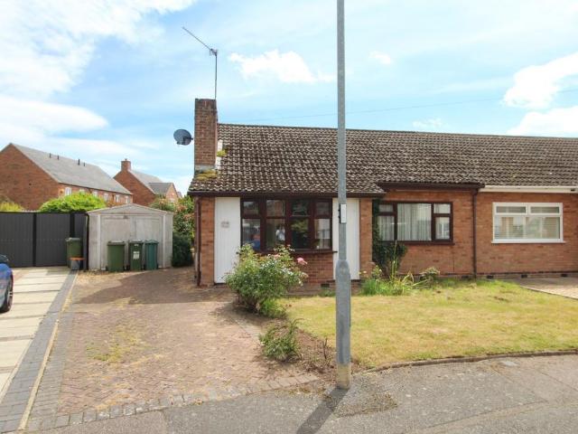 2 bedroom semi detached bungalow for sale