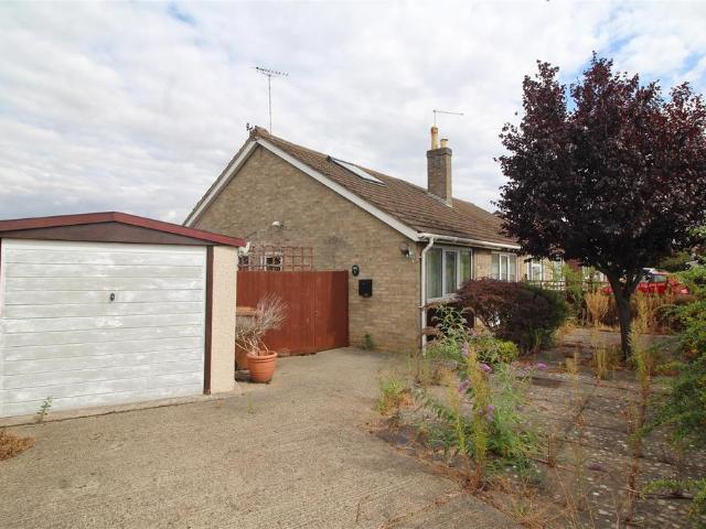 2 bedroom semi detached bungalow for sale