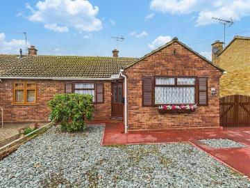 2 bedroom semi detached bungalow for sale