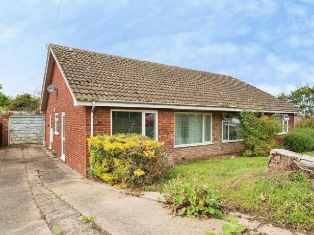 2 bedroom semi detached bungalow for sale