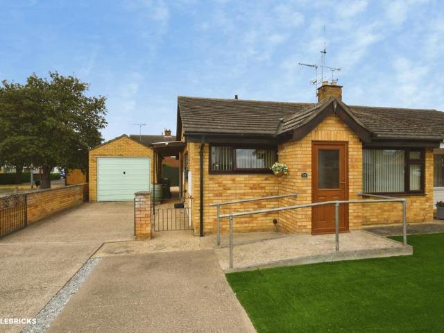 2 bedroom semi detached bungalow for sale