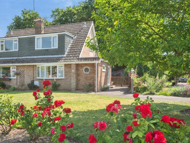 2 bedroom semi detached bungalow for sale
