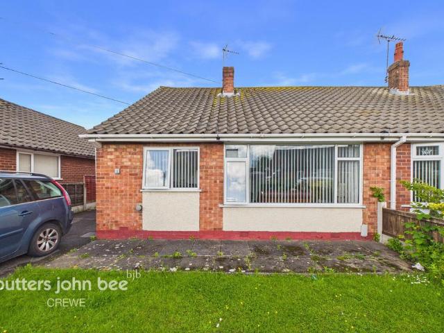 2 bedroom semi detached bungalow for sale