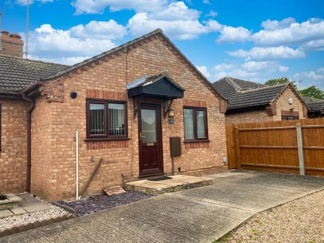 2 bedroom semi detached bungalow for sale