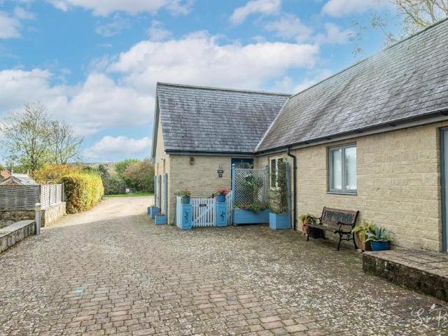2 bedroom semi detached bungalow for sale