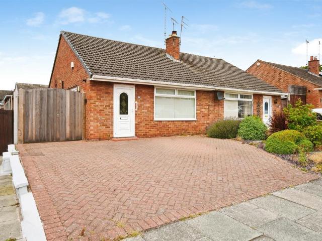 2 bedroom semi detached bungalow for sale