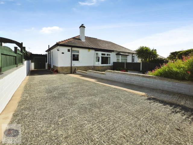 2 bedroom semi detached bungalow for sale
