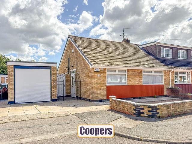 2 bedroom semi detached bungalow for sale