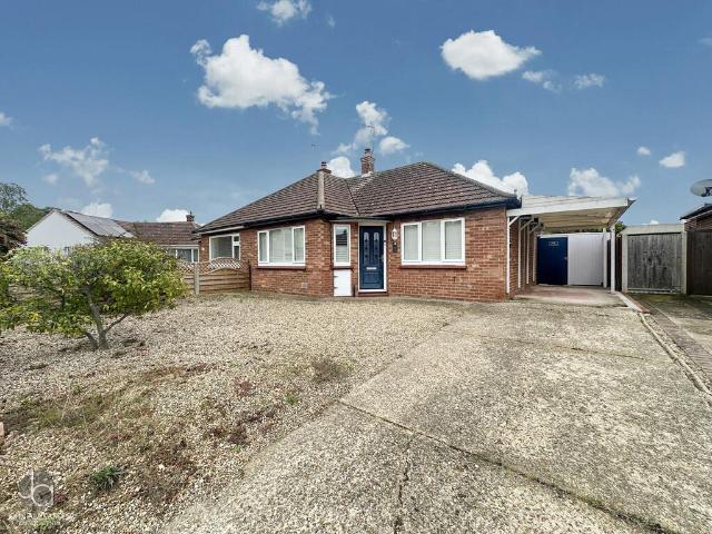 2 bedroom semi detached bungalow for sale