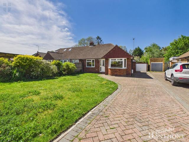 2 bedroom semi detached bungalow for sale