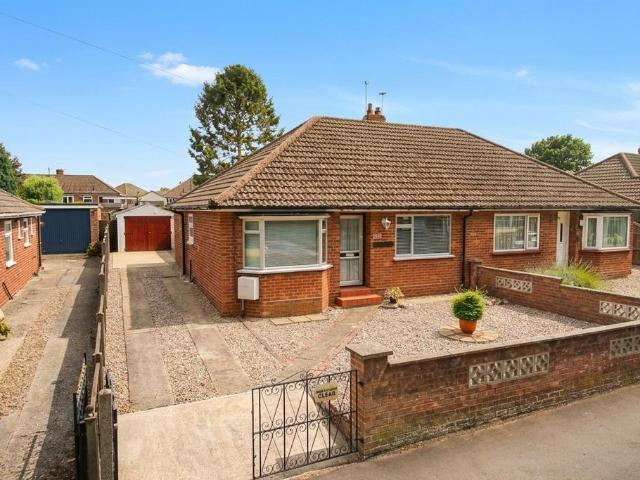 2 bedroom semi detached bungalow for sale