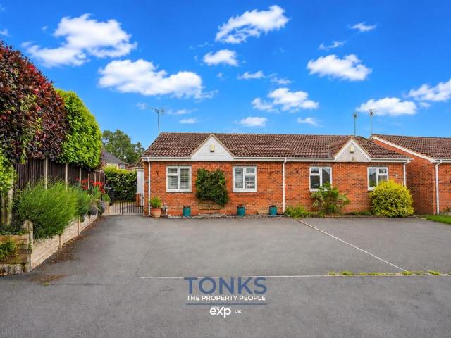 2 bedroom semi detached bungalow for sale