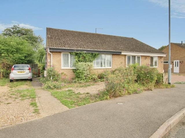 2 bedroom semi detached bungalow for sale