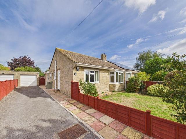 2 bedroom bungalow for sale