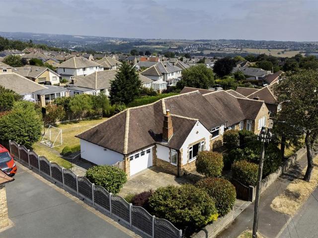 2 bedroom semi detached bungalow for sale