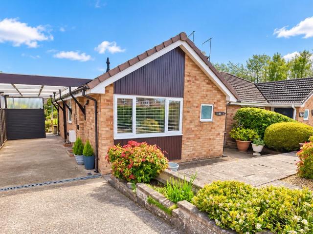2 bedroom semi detached bungalow for sale