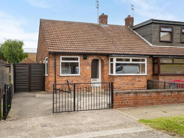 2 bedroom semi detached bungalow for sale