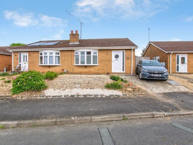 2 bedroom semi detached bungalow for sale