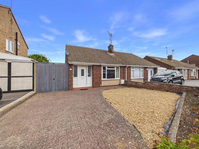2 bedroom semi detached bungalow for sale