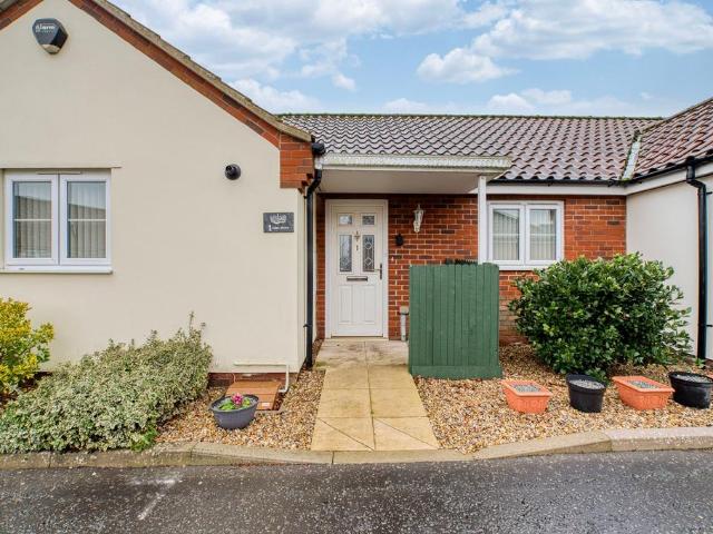 2 bedroom semi detached bungalow for sale