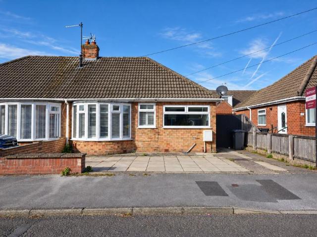 2 bedroom semi detached bungalow for sale