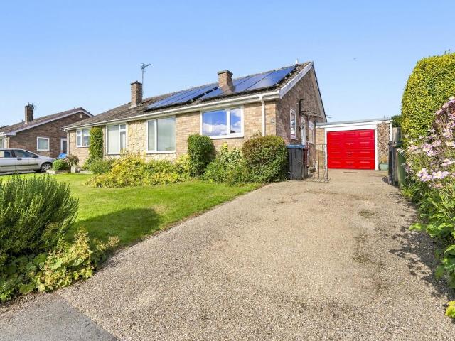 2 bedroom semi detached bungalow for sale