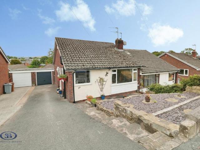 2 bedroom semi detached bungalow for sale