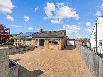 2 bedroom semi detached bungalow for sale
