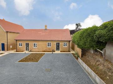 2 bedroom semi detached bungalow for sale