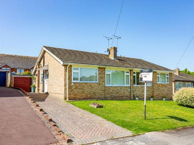 2 bedroom semi detached bungalow for sale