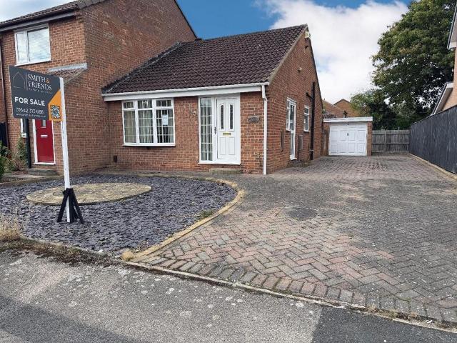 2 bedroom semi detached bungalow for sale