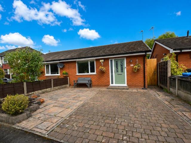 2 bedroom semi detached bungalow for sale