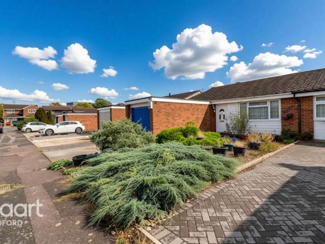 2 bedroom semi detached bungalow for sale