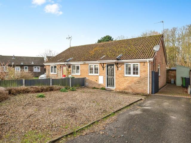 2 bedroom semi detached bungalow for sale