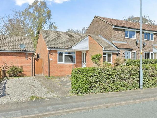 2 bedroom semi detached bungalow for sale