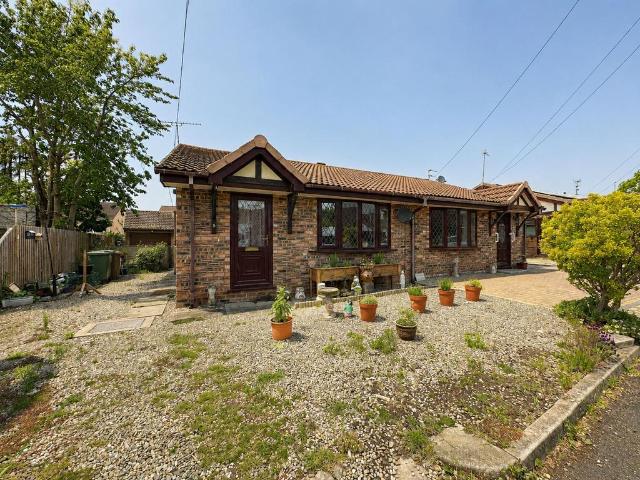 2 bedroom semi detached bungalow for sale