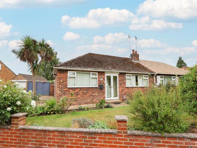 2 bedroom semi detached bungalow for sale