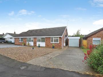 2 bedroom semi detached bungalow for sale