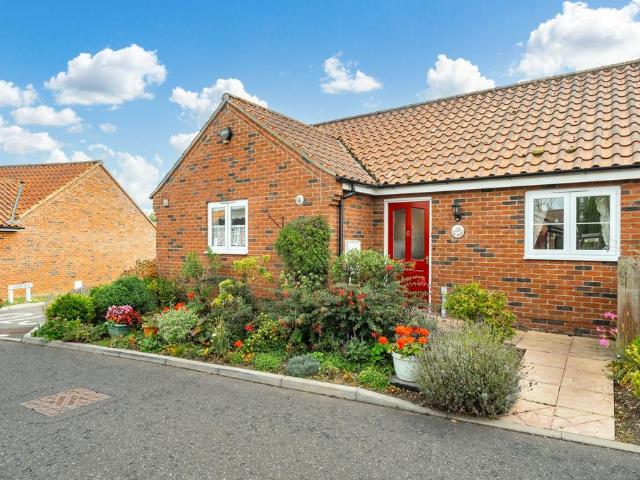 2 bedroom semi detached bungalow for sale