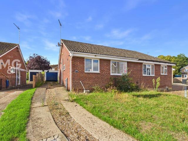 2 bedroom semi detached bungalow for sale