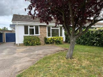 Bungalow for sale in Carterton - Garden