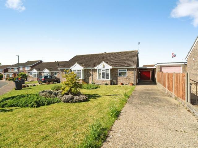 2 bedroom semi detached bungalow for sale