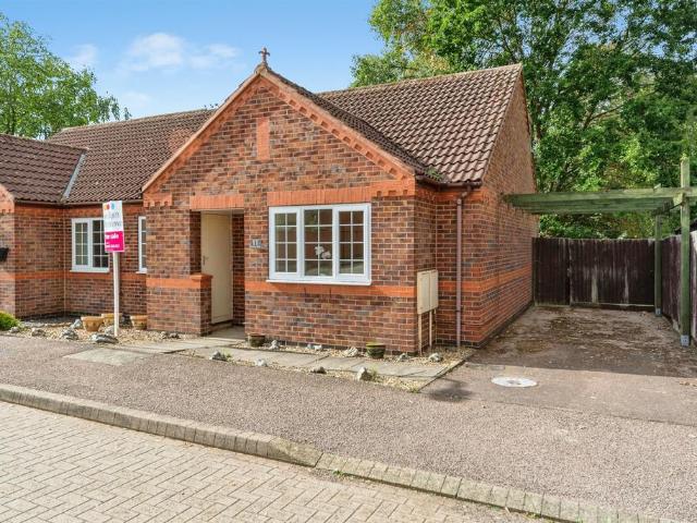 2 bedroom semi detached bungalow for sale