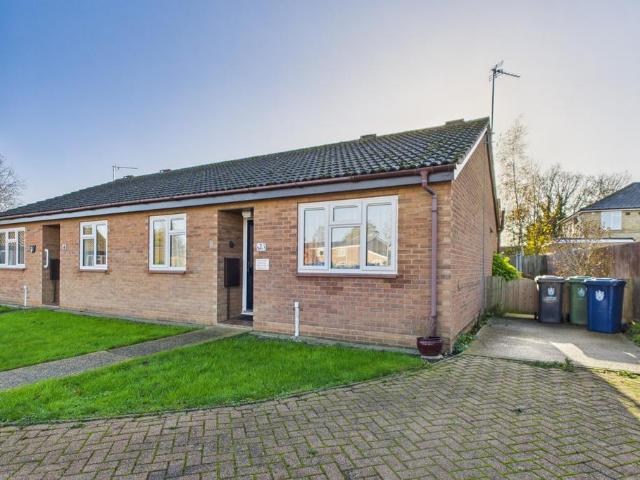 2 bedroom semi detached bungalow for sale