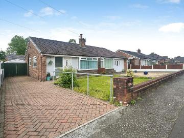 2 bedroom semi detached bungalow for sale