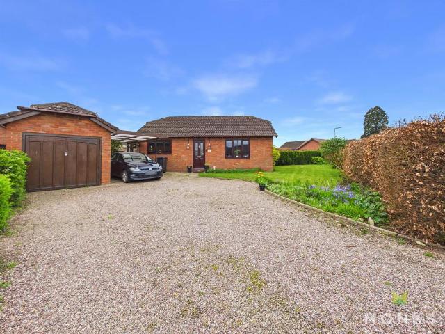 2 bedroom semi detached bungalow for sale