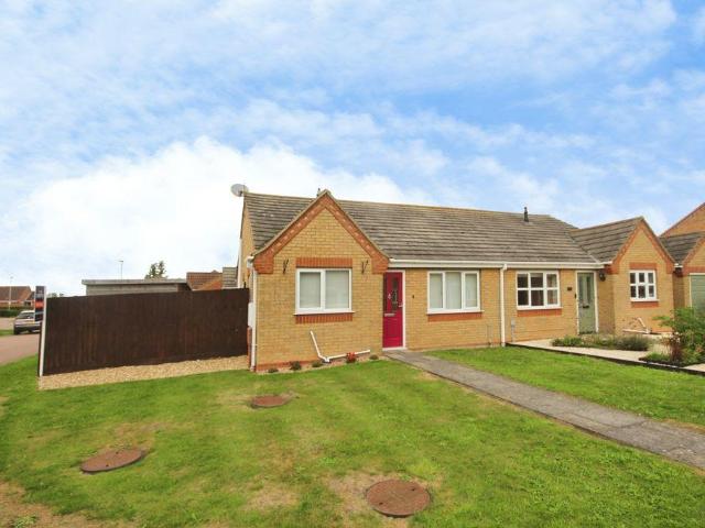 2 bedroom semi detached bungalow for sale