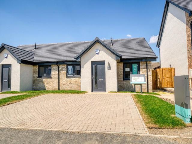 2 bedroom semi detached bungalow for sale