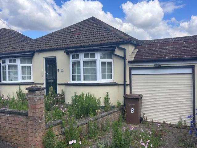 2 bedroom detached bungalow for sale