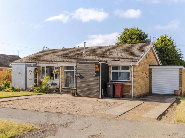2 bedroom semi detached bungalow for sale